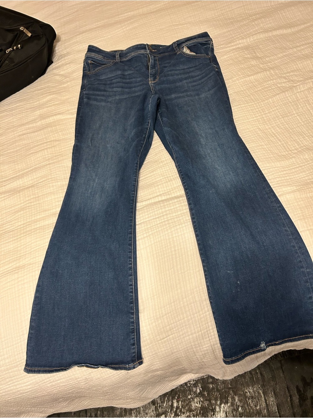 American Eagle Outfitters Medium Blue Flare Jeans